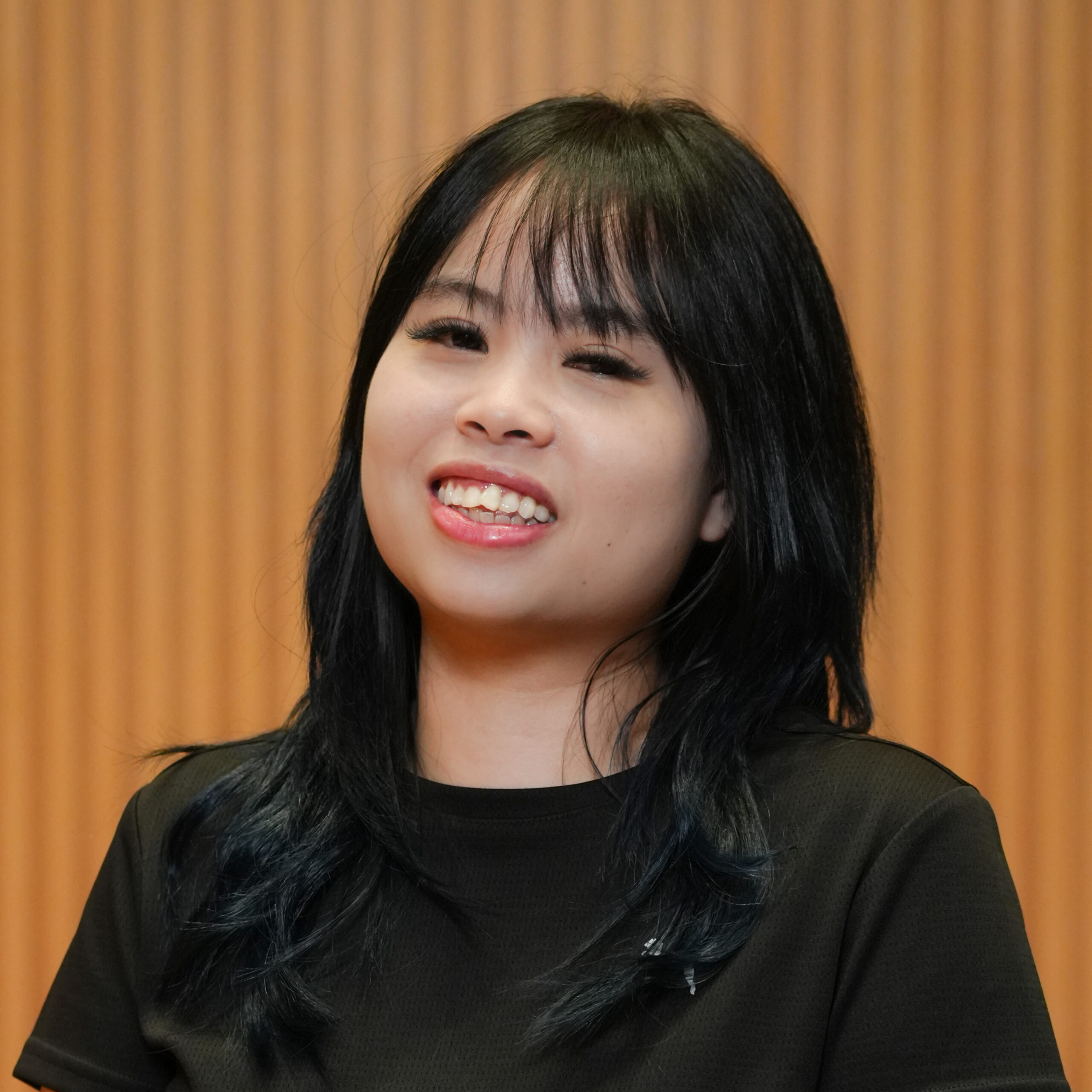 Ms Isabel Loh